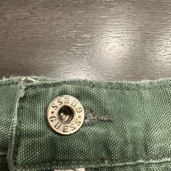 Vintage Guess high waisted army green denim shorts - Picture 5 of 5